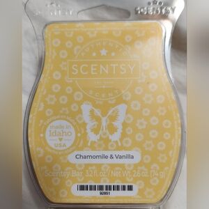 CHAMOMILE & VANILLA Wax Bar, Scentsy, NEW